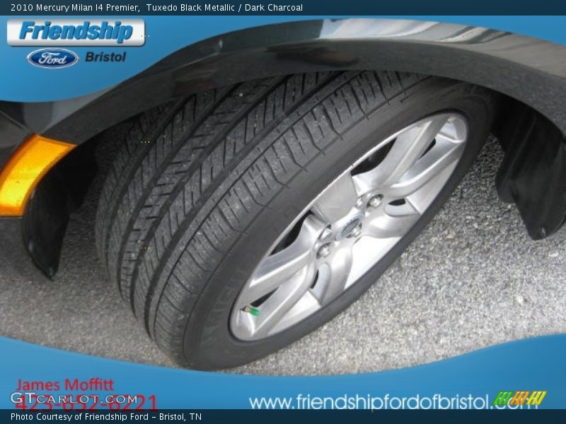 Tuxedo Black Metallic / Dark Charcoal 2010 Mercury Milan I4 Premier