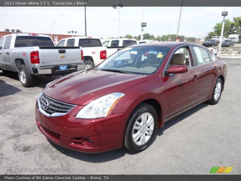 Tuscan Sun / Blond 2011 Nissan Altima 2.5 S