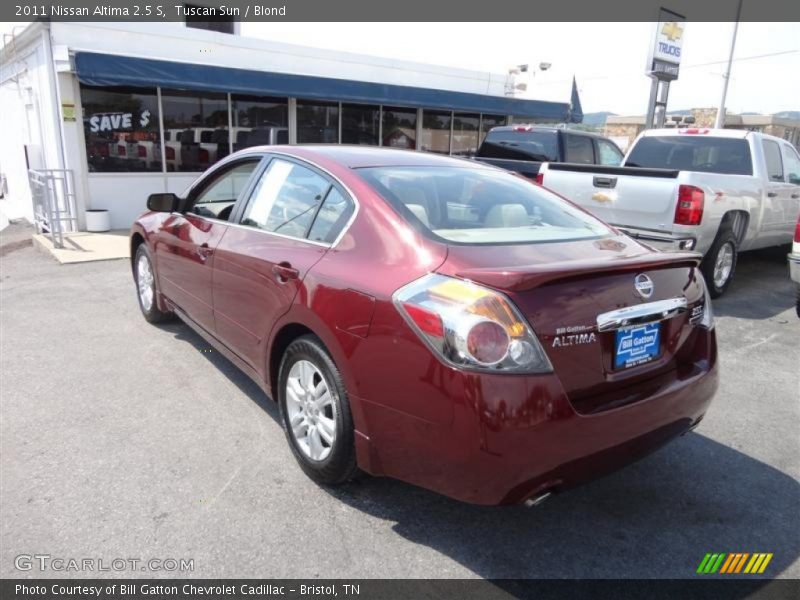 Tuscan Sun / Blond 2011 Nissan Altima 2.5 S