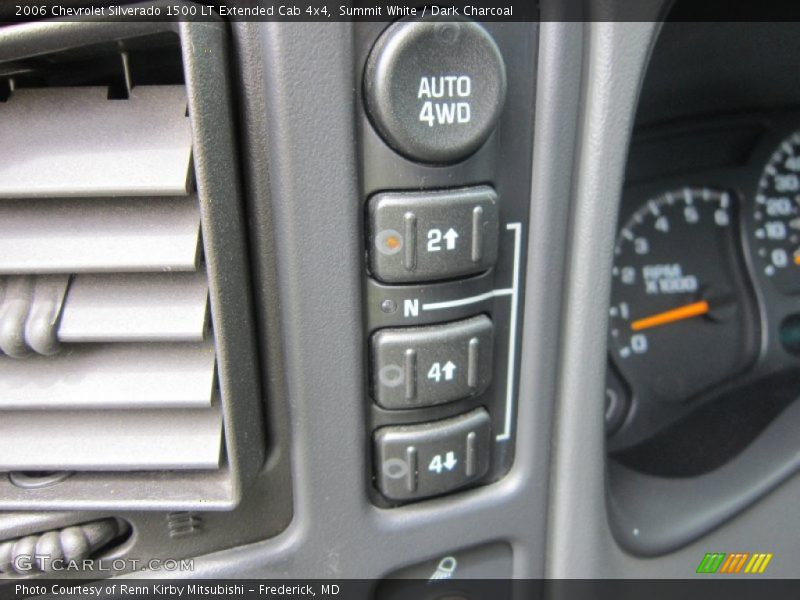 Summit White / Dark Charcoal 2006 Chevrolet Silverado 1500 LT Extended Cab 4x4