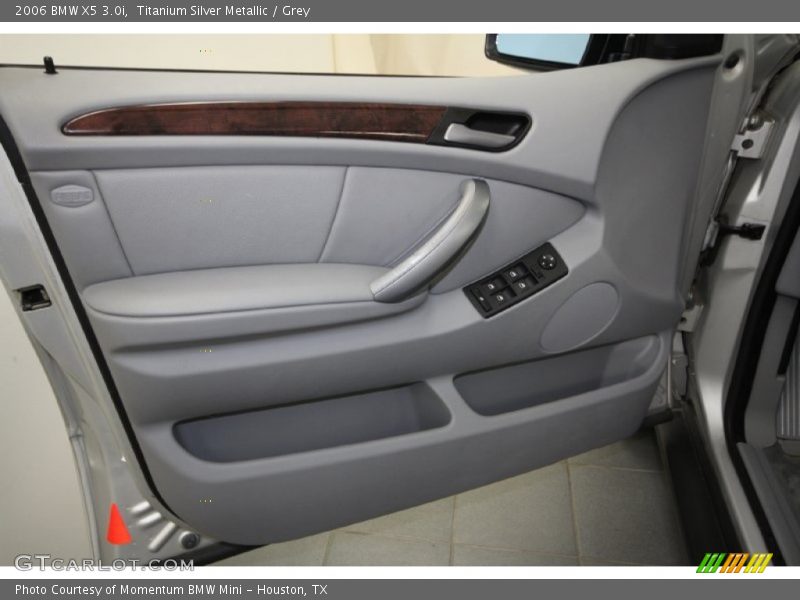 Titanium Silver Metallic / Grey 2006 BMW X5 3.0i