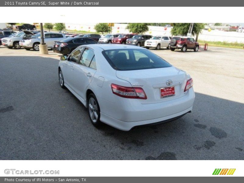 Super White / Dark Charcoal 2011 Toyota Camry SE
