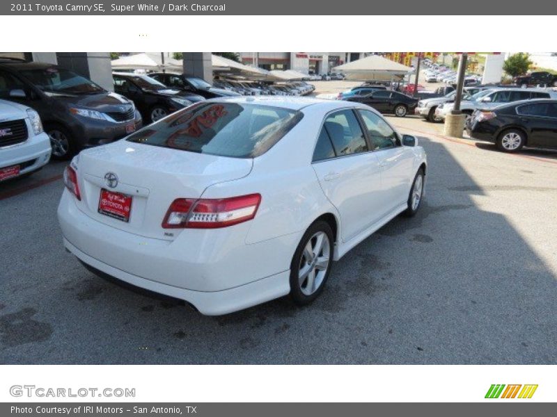 Super White / Dark Charcoal 2011 Toyota Camry SE