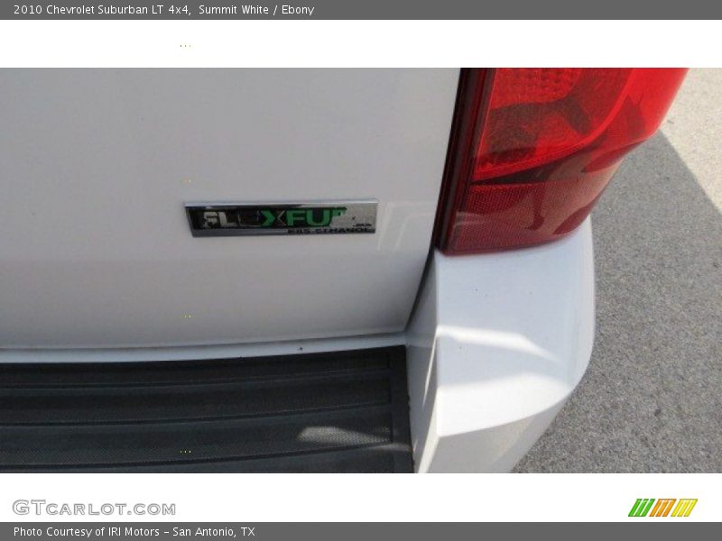 Summit White / Ebony 2010 Chevrolet Suburban LT 4x4