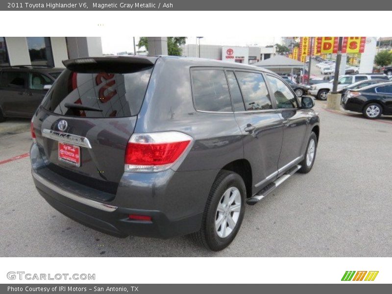 Magnetic Gray Metallic / Ash 2011 Toyota Highlander V6