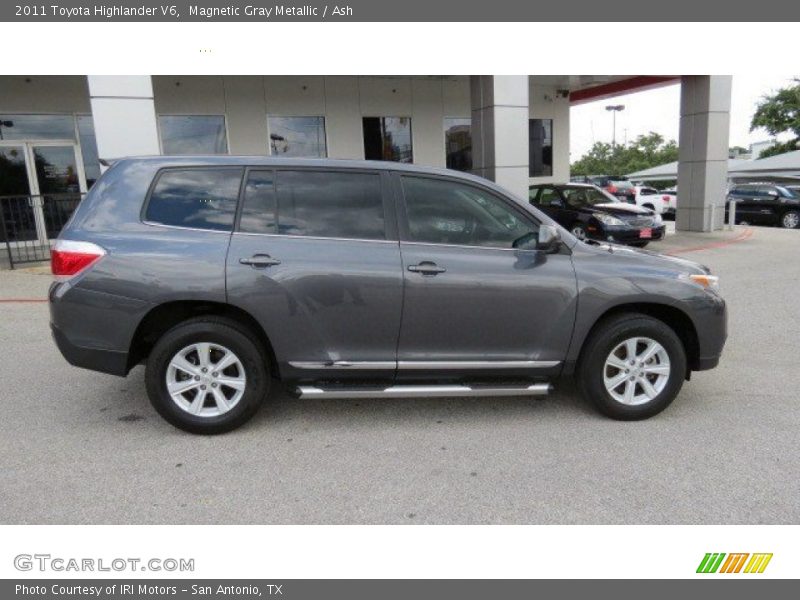 Magnetic Gray Metallic / Ash 2011 Toyota Highlander V6