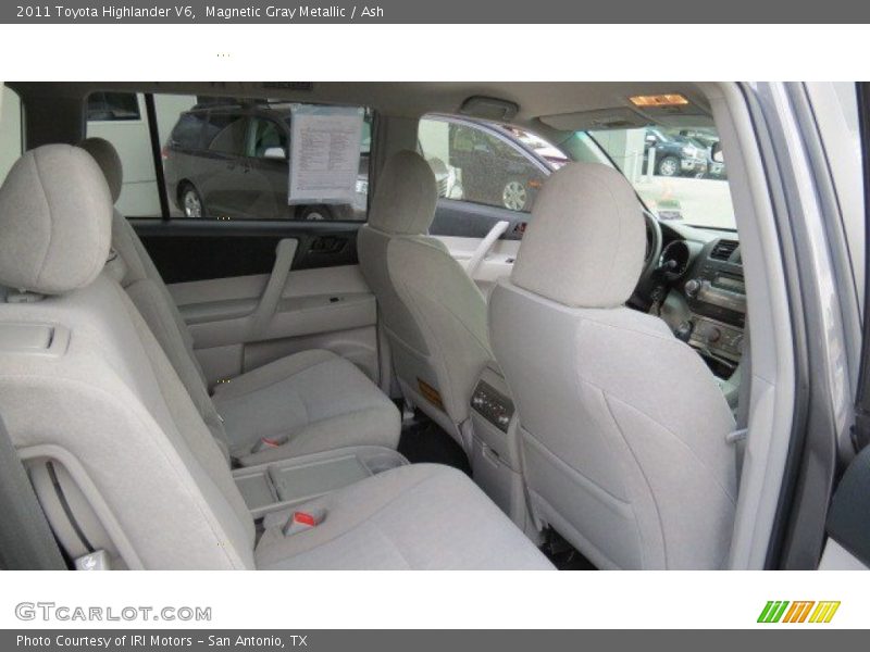 Magnetic Gray Metallic / Ash 2011 Toyota Highlander V6