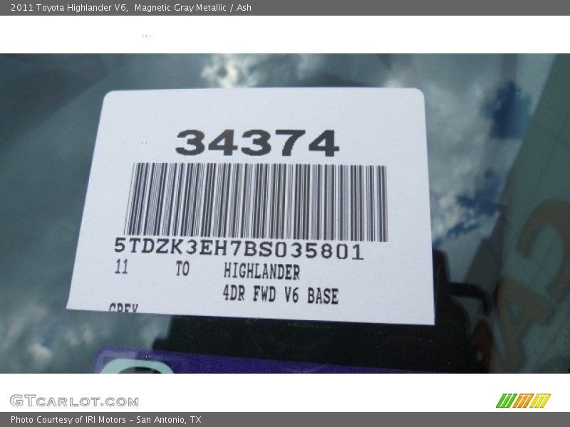 Magnetic Gray Metallic / Ash 2011 Toyota Highlander V6