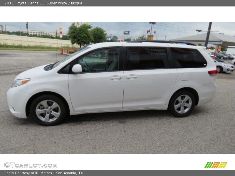 Super White / Bisque 2011 Toyota Sienna LE