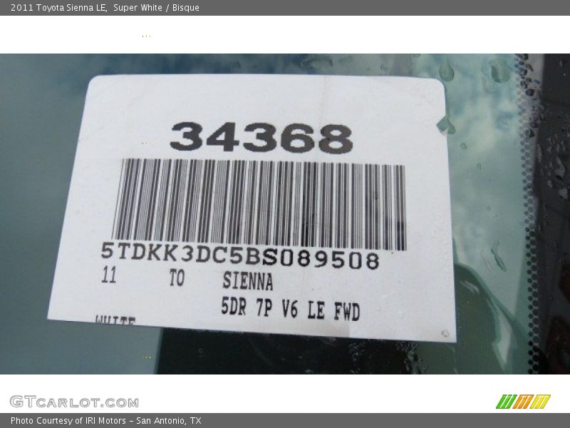 Super White / Bisque 2011 Toyota Sienna LE