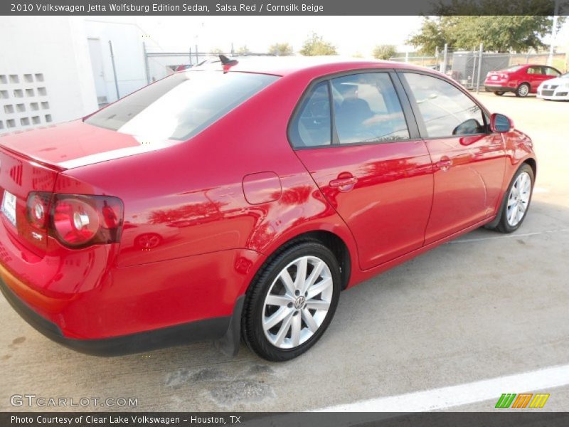 Salsa Red / Cornsilk Beige 2010 Volkswagen Jetta Wolfsburg Edition Sedan