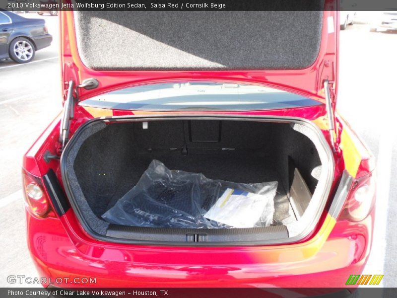 Salsa Red / Cornsilk Beige 2010 Volkswagen Jetta Wolfsburg Edition Sedan