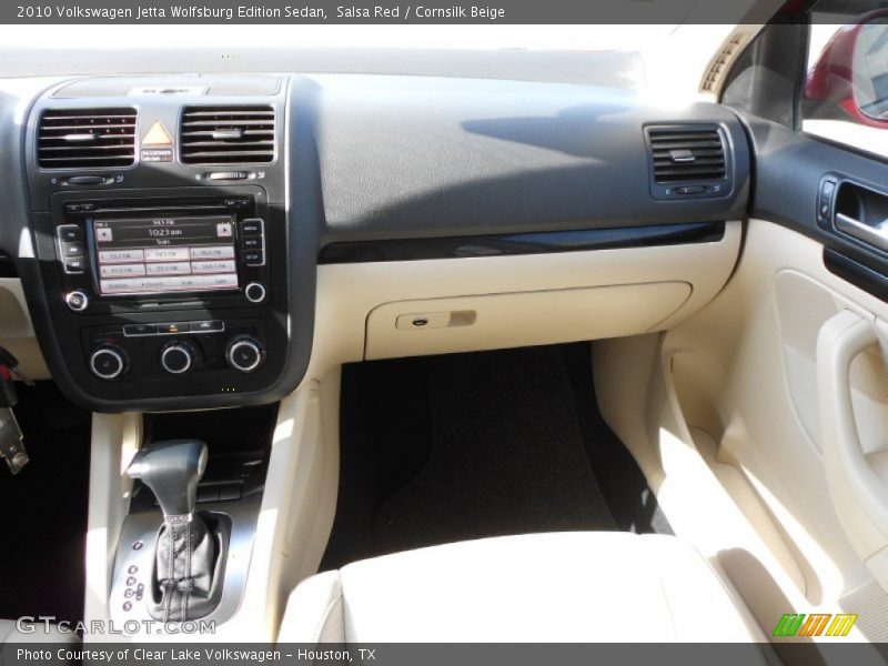 Salsa Red / Cornsilk Beige 2010 Volkswagen Jetta Wolfsburg Edition Sedan