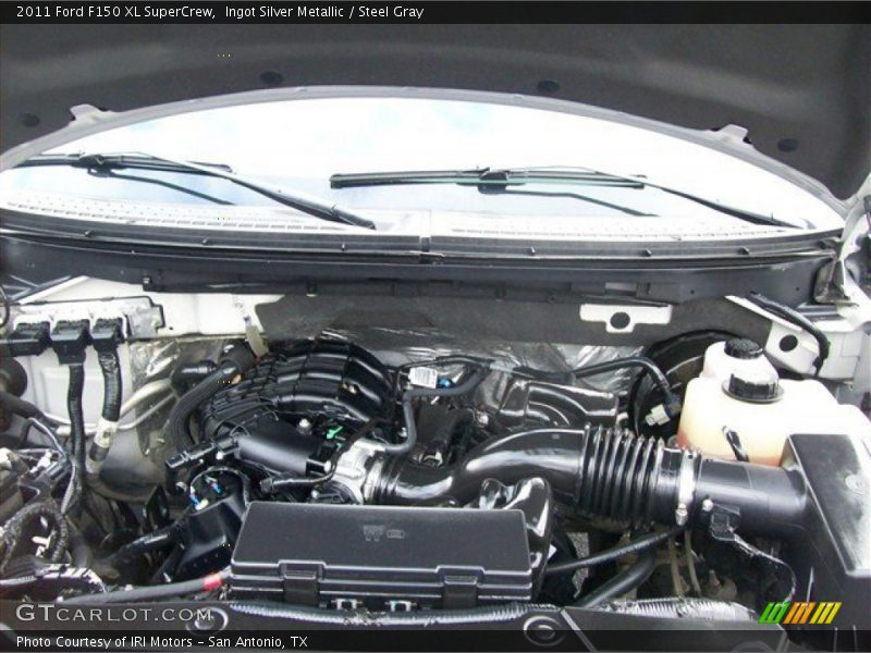 Ingot Silver Metallic / Steel Gray 2011 Ford F150 XL SuperCrew