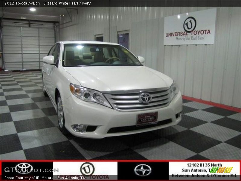 Blizzard White Pearl / Ivory 2012 Toyota Avalon