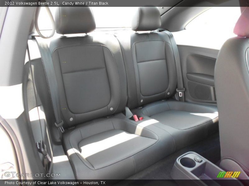 Candy White / Titan Black 2012 Volkswagen Beetle 2.5L