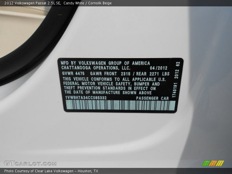 Candy White / Cornsilk Beige 2012 Volkswagen Passat 2.5L SE