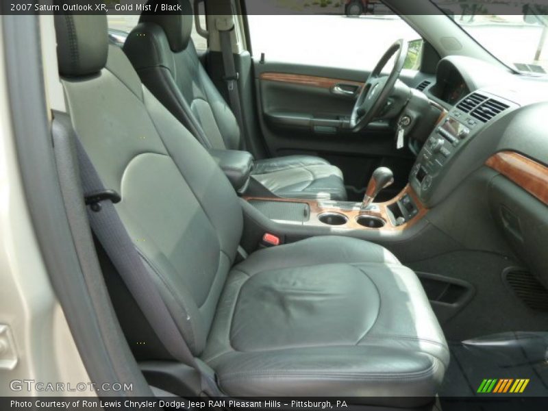 Gold Mist / Black 2007 Saturn Outlook XR