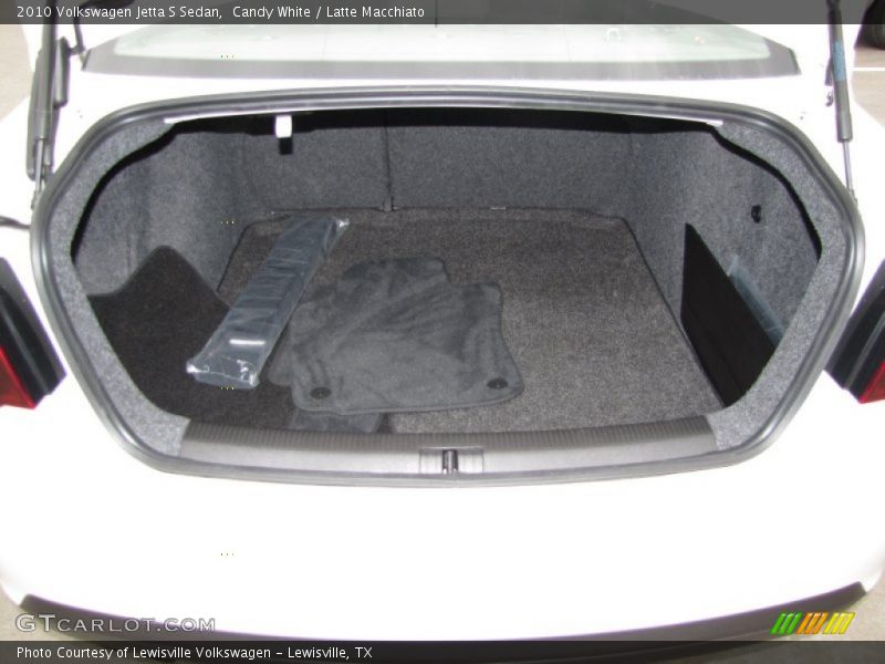 Candy White / Latte Macchiato 2010 Volkswagen Jetta S Sedan