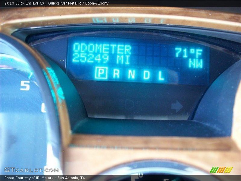 Quicksilver Metallic / Ebony/Ebony 2010 Buick Enclave CX