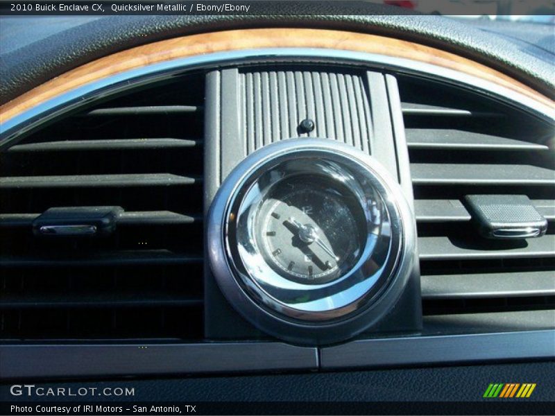 Quicksilver Metallic / Ebony/Ebony 2010 Buick Enclave CX