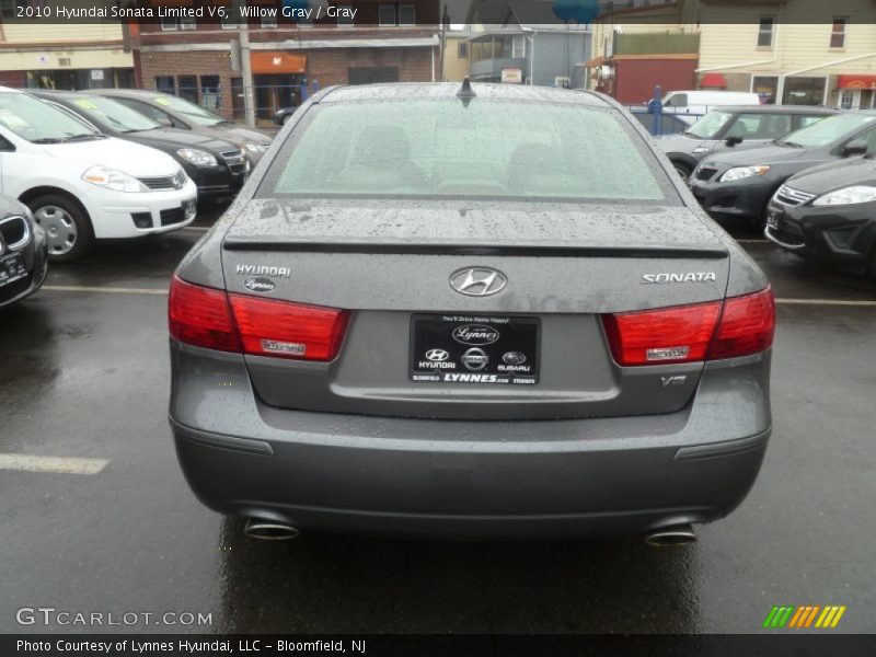 Willow Gray / Gray 2010 Hyundai Sonata Limited V6