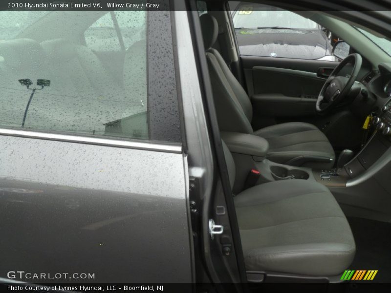 Willow Gray / Gray 2010 Hyundai Sonata Limited V6