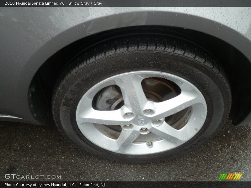 Willow Gray / Gray 2010 Hyundai Sonata Limited V6