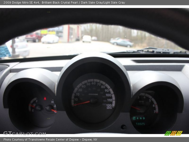 Brilliant Black Crystal Pearl / Dark Slate Gray/Light Slate Gray 2009 Dodge Nitro SE 4x4