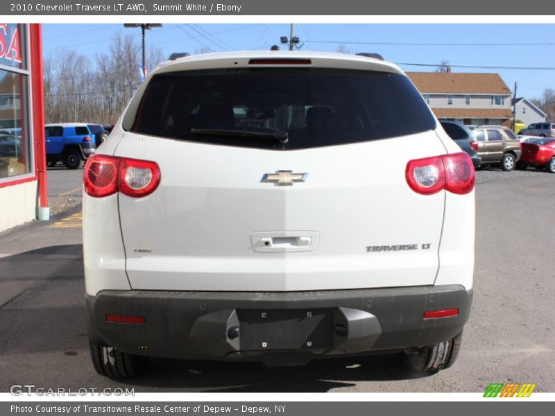 Summit White / Ebony 2010 Chevrolet Traverse LT AWD