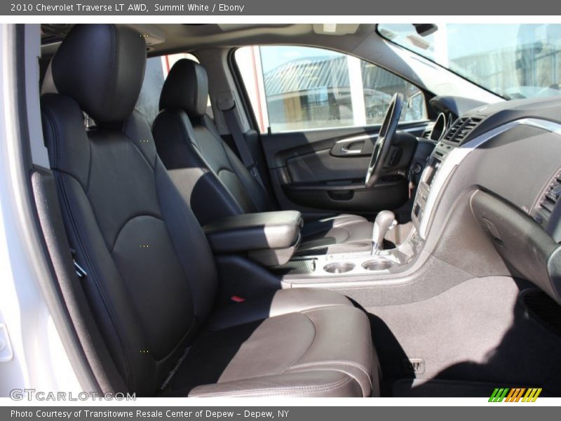 Summit White / Ebony 2010 Chevrolet Traverse LT AWD