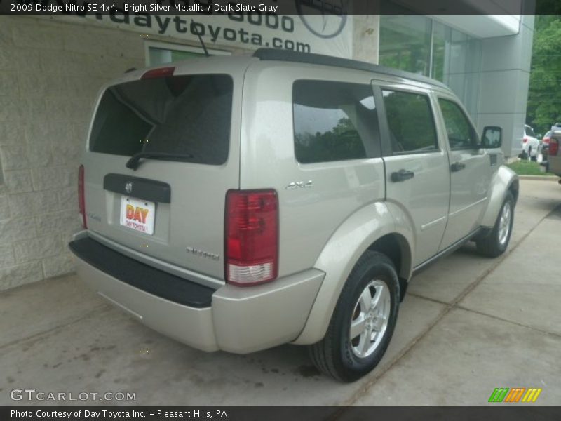 Bright Silver Metallic / Dark Slate Gray 2009 Dodge Nitro SE 4x4