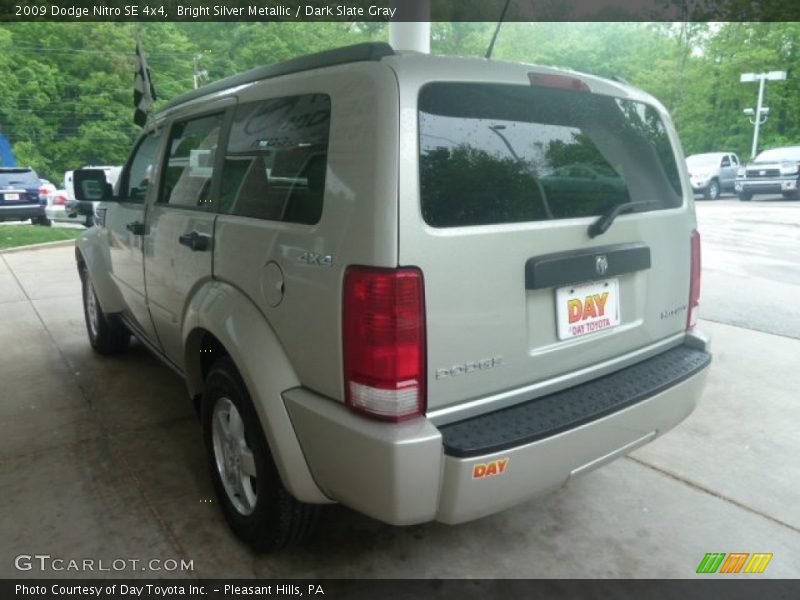 Bright Silver Metallic / Dark Slate Gray 2009 Dodge Nitro SE 4x4