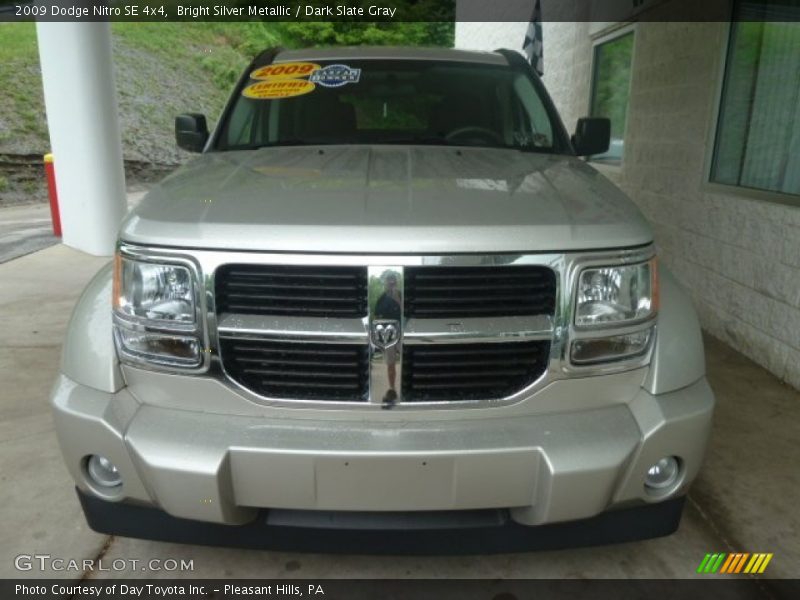 Bright Silver Metallic / Dark Slate Gray 2009 Dodge Nitro SE 4x4