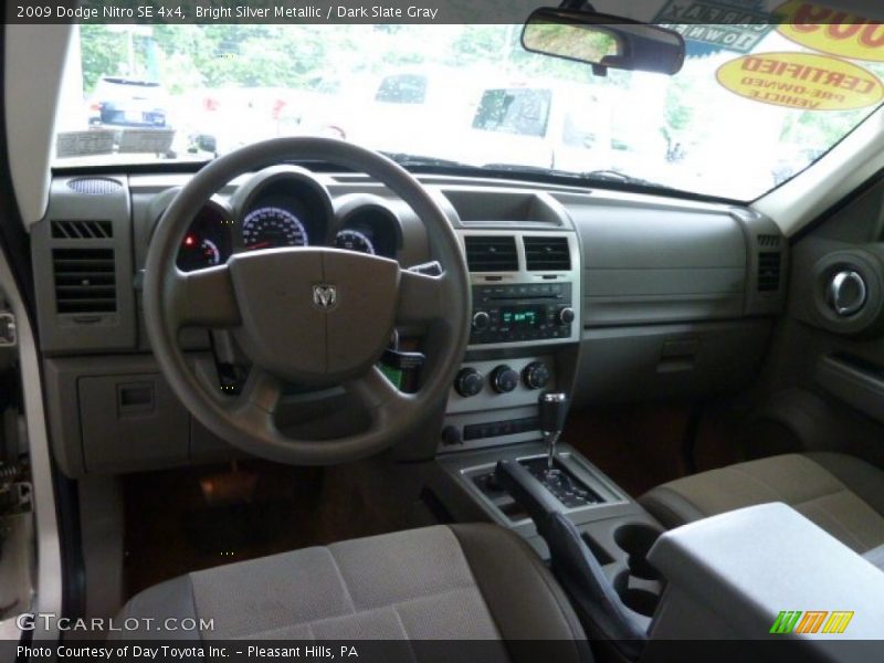 Bright Silver Metallic / Dark Slate Gray 2009 Dodge Nitro SE 4x4