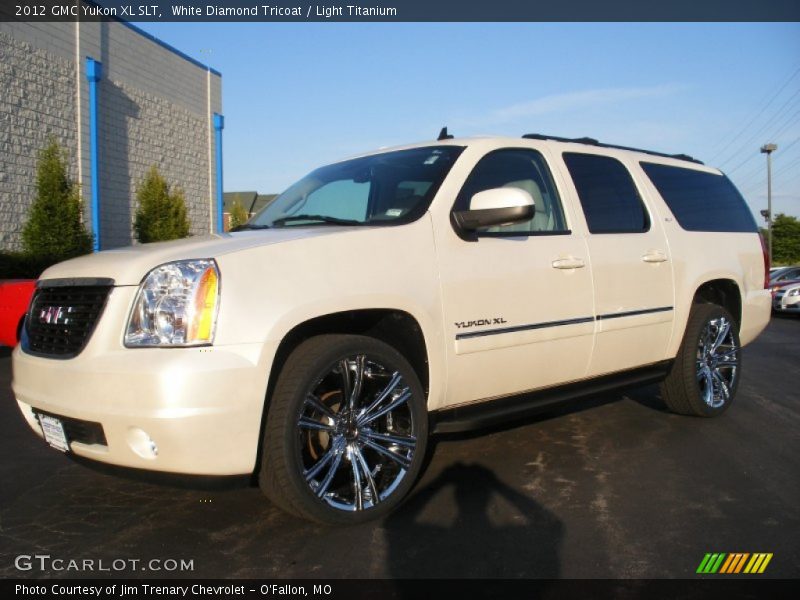 White Diamond Tricoat / Light Titanium 2012 GMC Yukon XL SLT