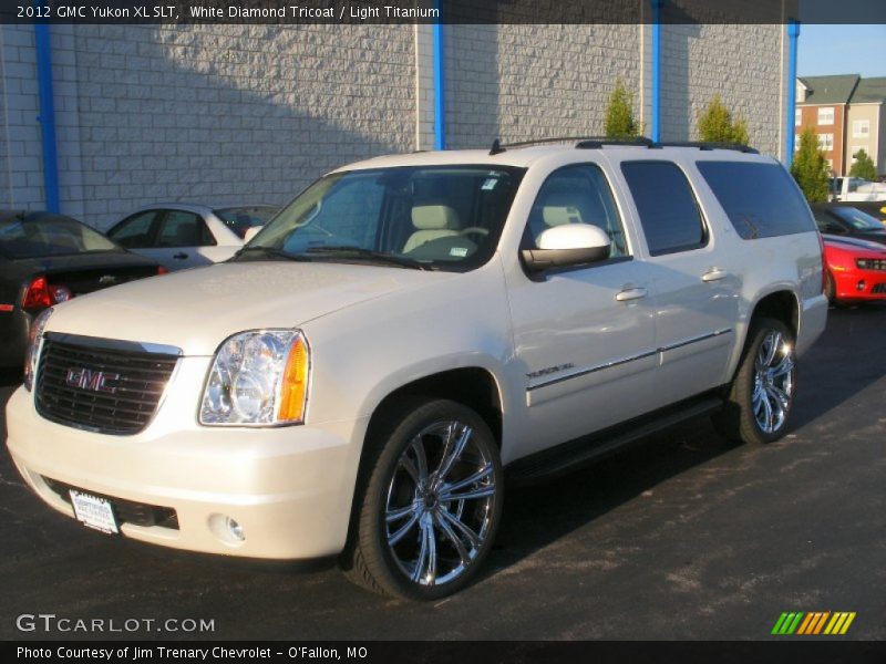 White Diamond Tricoat / Light Titanium 2012 GMC Yukon XL SLT