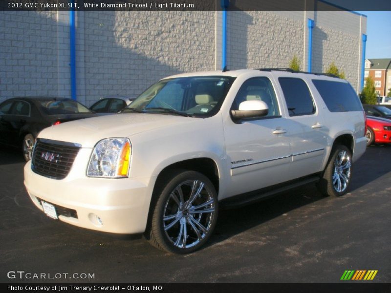 White Diamond Tricoat / Light Titanium 2012 GMC Yukon XL SLT