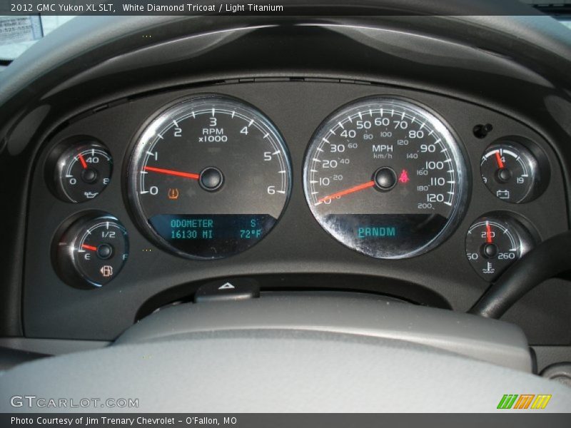 White Diamond Tricoat / Light Titanium 2012 GMC Yukon XL SLT