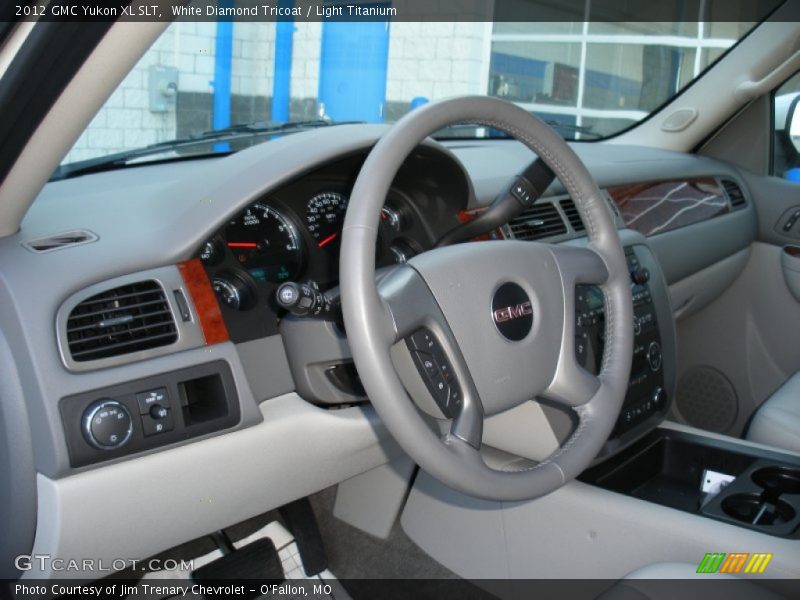 White Diamond Tricoat / Light Titanium 2012 GMC Yukon XL SLT