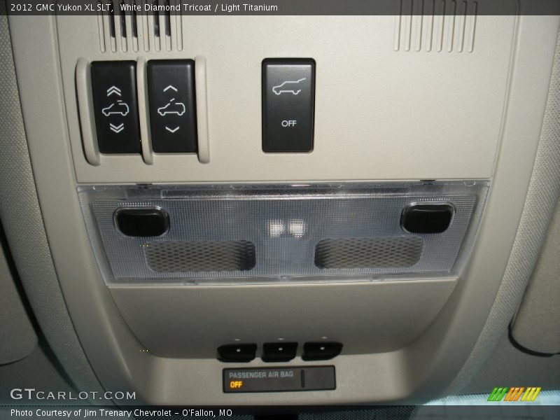 White Diamond Tricoat / Light Titanium 2012 GMC Yukon XL SLT