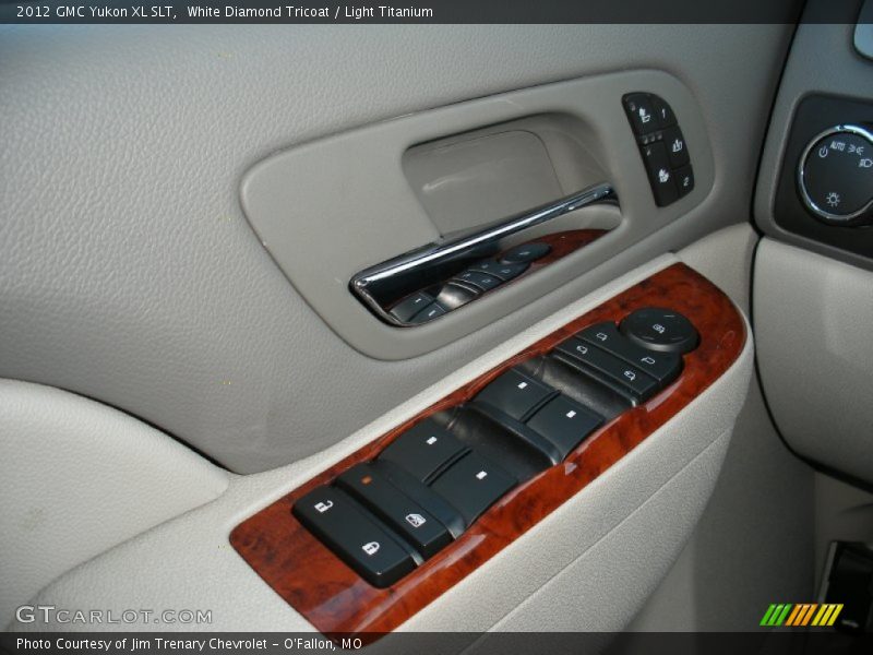 White Diamond Tricoat / Light Titanium 2012 GMC Yukon XL SLT
