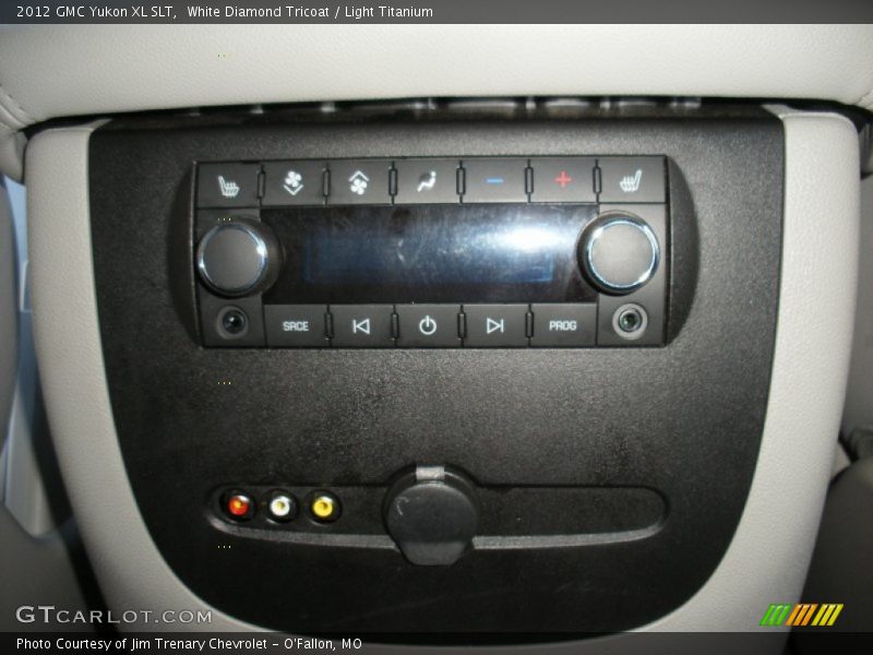 White Diamond Tricoat / Light Titanium 2012 GMC Yukon XL SLT