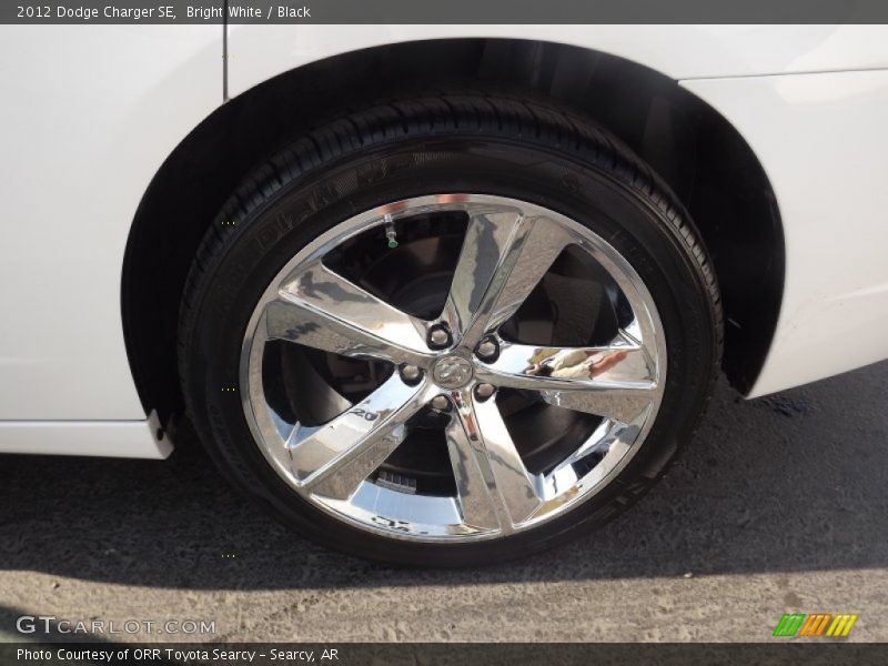 Bright White / Black 2012 Dodge Charger SE