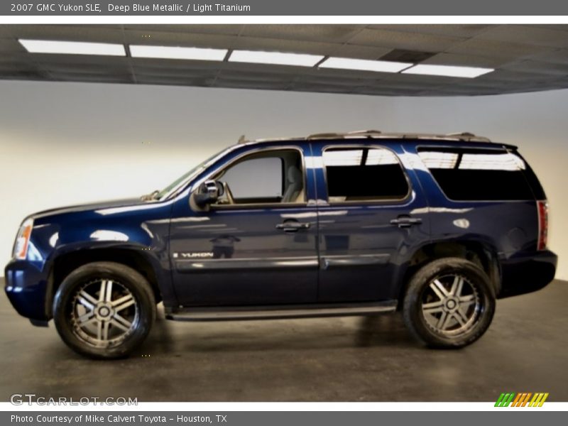 Deep Blue Metallic / Light Titanium 2007 GMC Yukon SLE