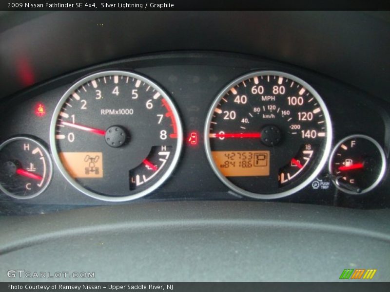 Silver Lightning / Graphite 2009 Nissan Pathfinder SE 4x4