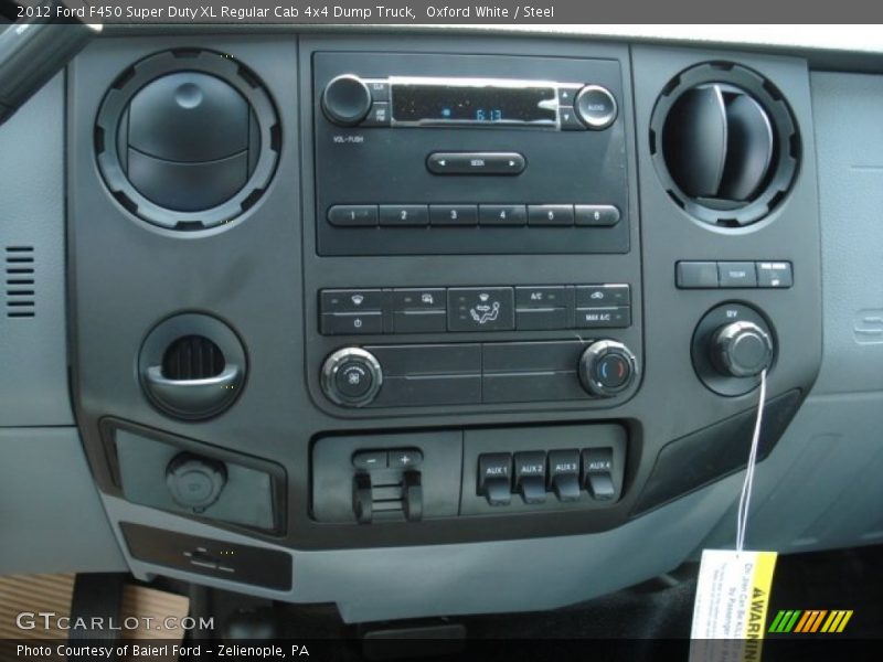 Controls of 2012 F450 Super Duty XL Regular Cab 4x4 Dump Truck