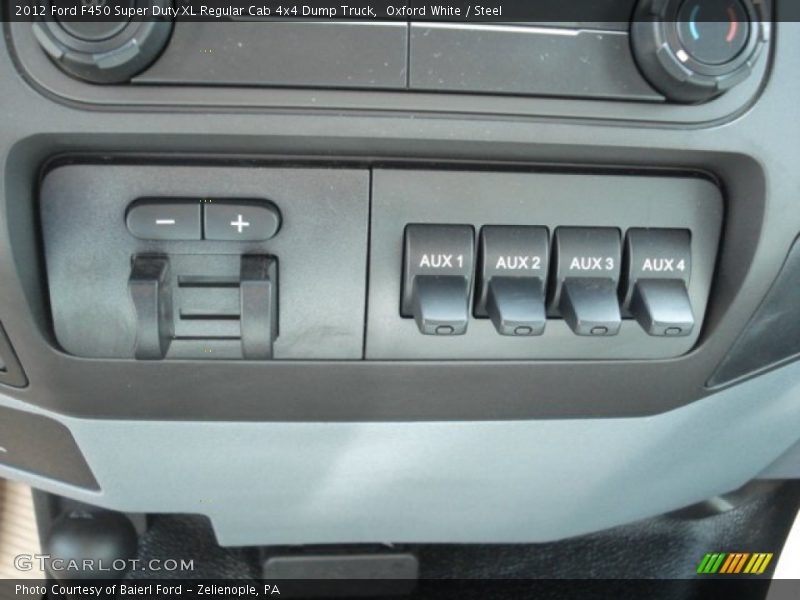 Controls of 2012 F450 Super Duty XL Regular Cab 4x4 Dump Truck