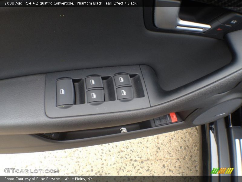 Controls of 2008 RS4 4.2 quattro Convertible