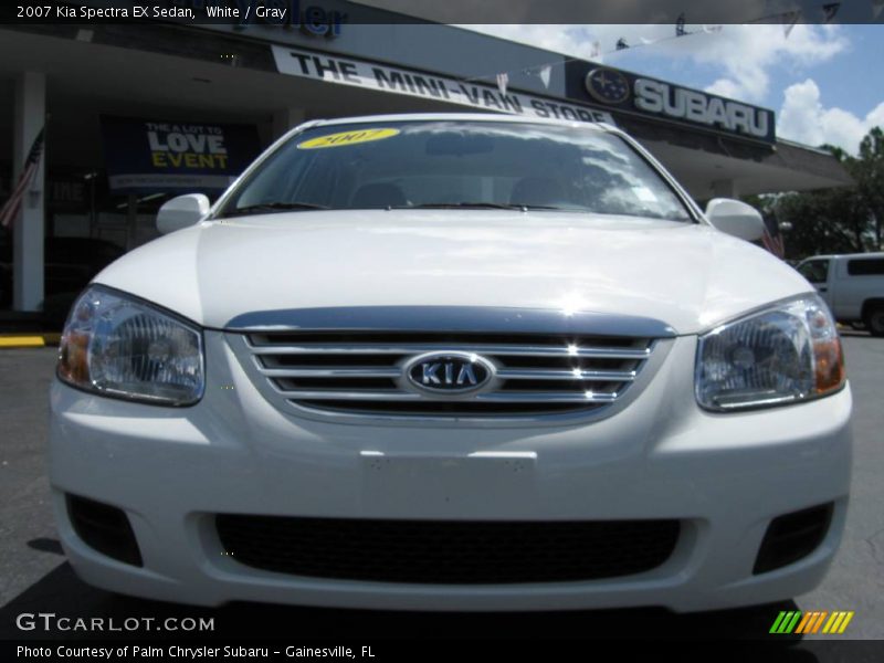 White / Gray 2007 Kia Spectra EX Sedan